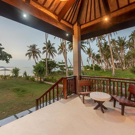 Villa Juan - A Beach Front Villa In General Luna Siargao Екстер'єр фото