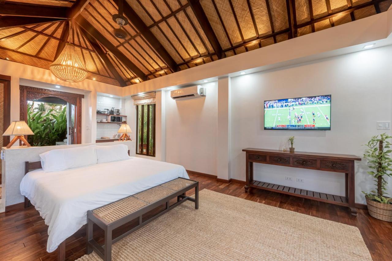 Villa Juan - A Beach Front Villa In General Luna Siargao Екстер'єр фото